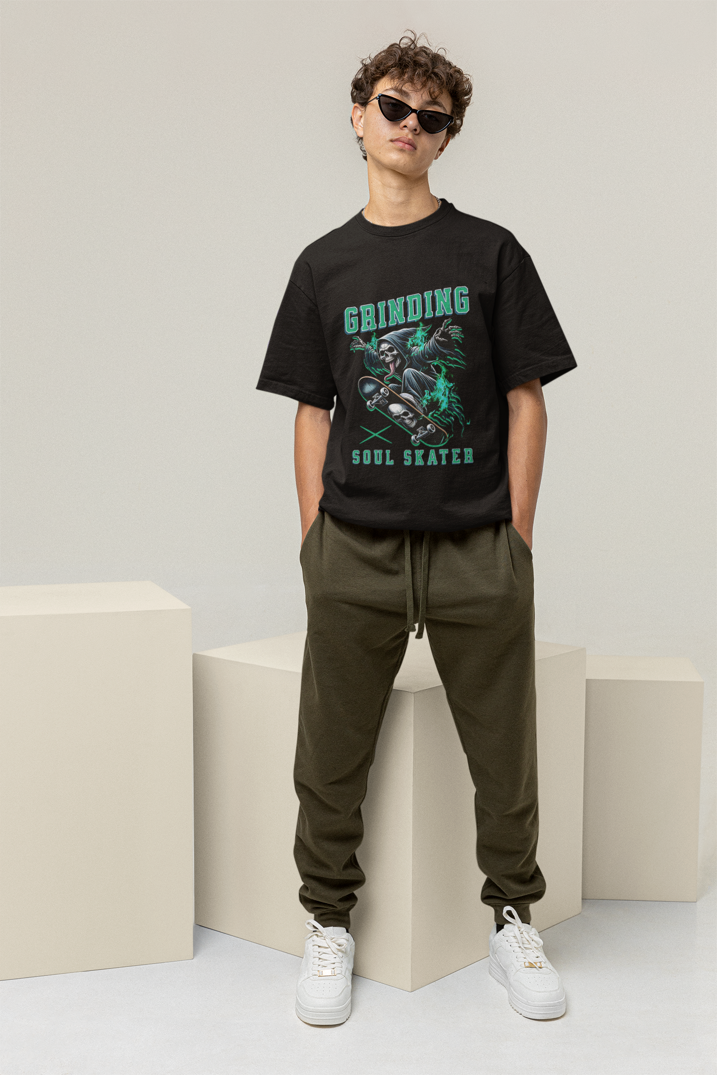 Grinding soul skater T-shirt
